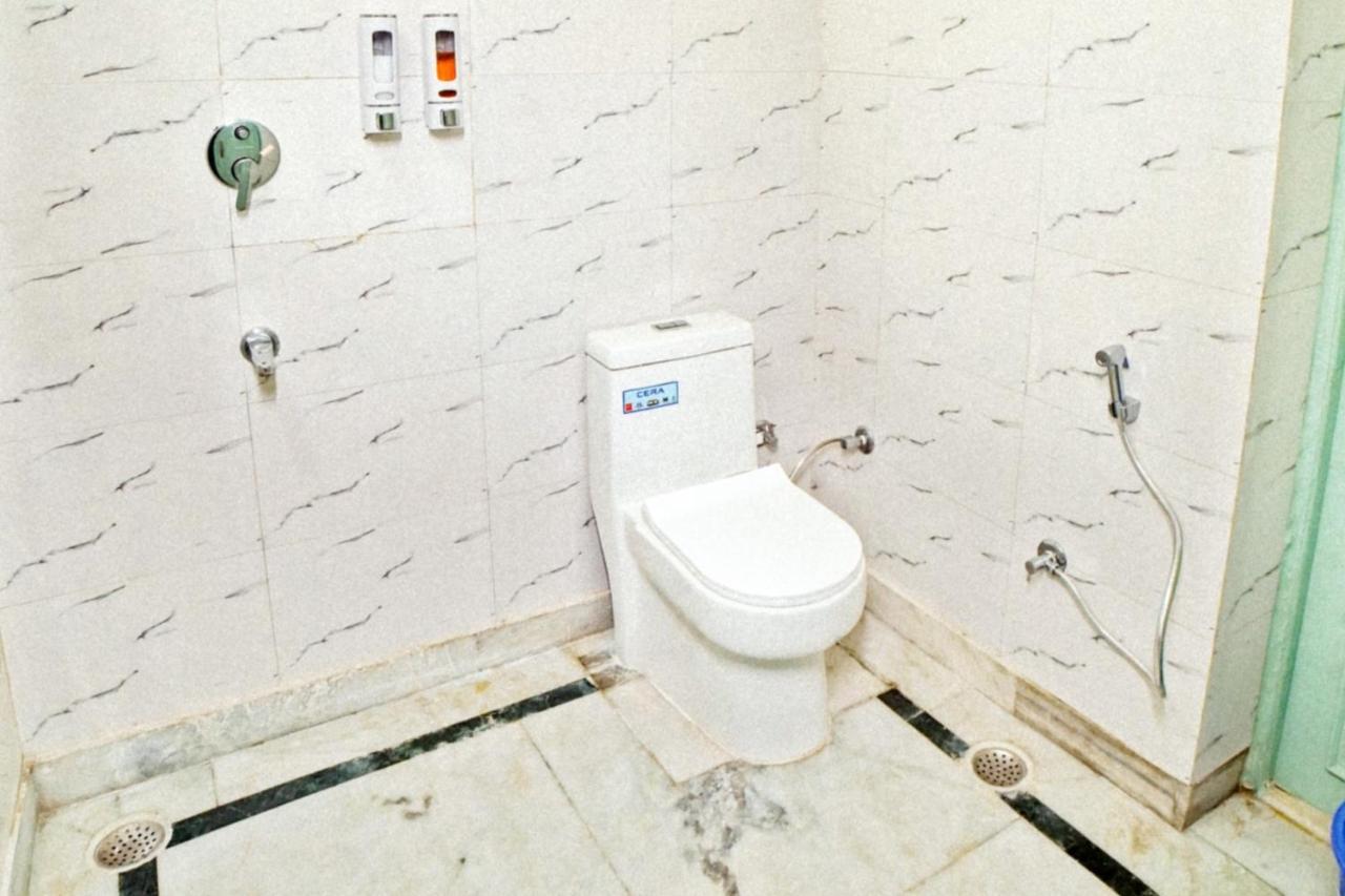 Hotel Shree Krishna Bhakti Ashram Vrindāvan Esterno foto