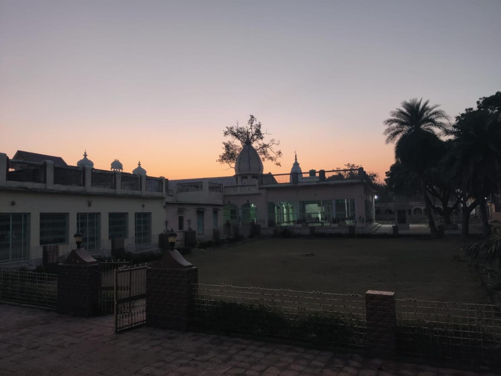 Hotel Shree Krishna Bhakti Ashram Vrindāvan Esterno foto