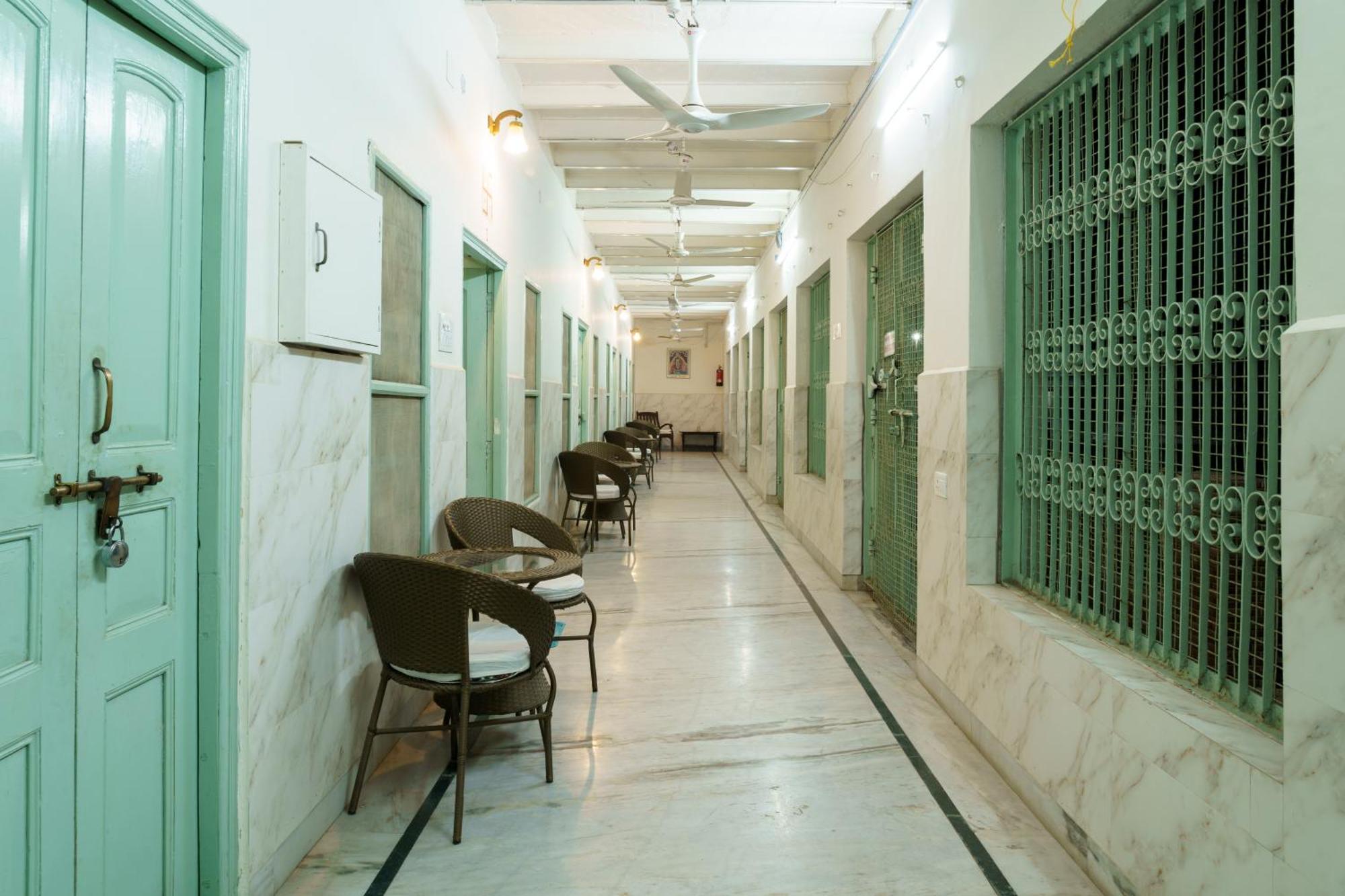 Hotel Shree Krishna Bhakti Ashram Vrindāvan Esterno foto