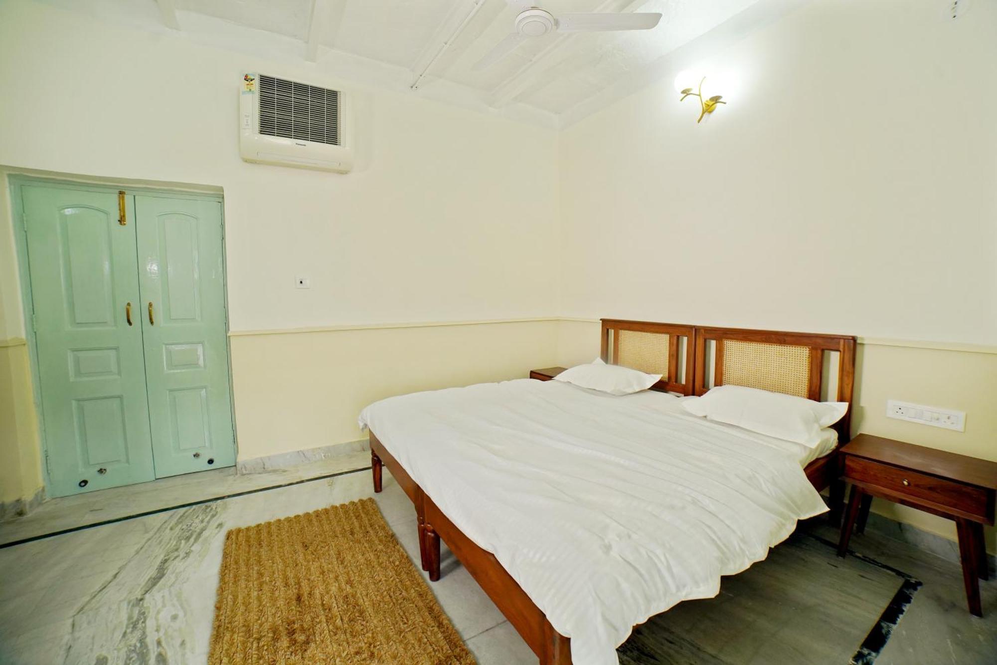 Hotel Shree Krishna Bhakti Ashram Vrindāvan Esterno foto